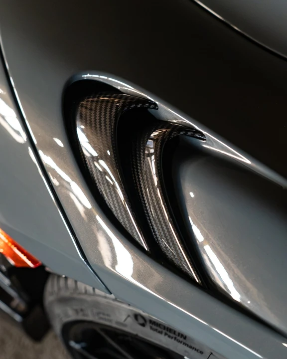 2021 McLaren 675LT - Image 25 of 31