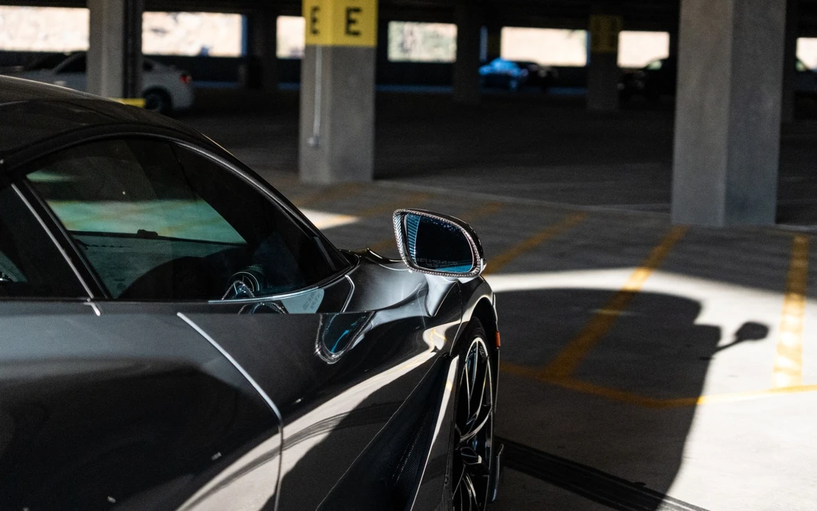 2021 McLaren 675LT - Image 19 of 31