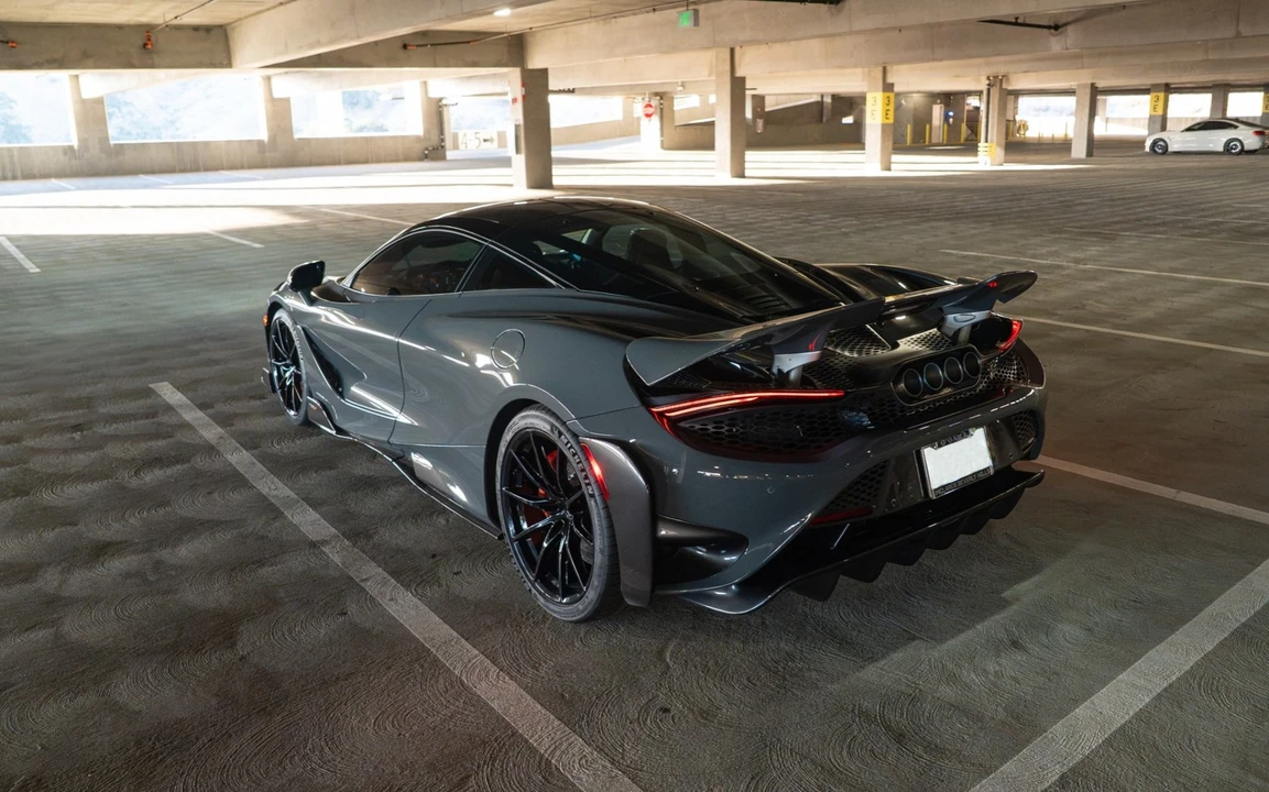 2021 McLaren 675LT - Image 6 of 31