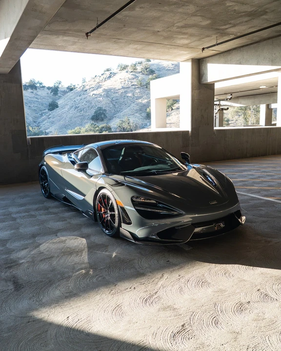 2021 McLaren 675LT - Image 12 of 31