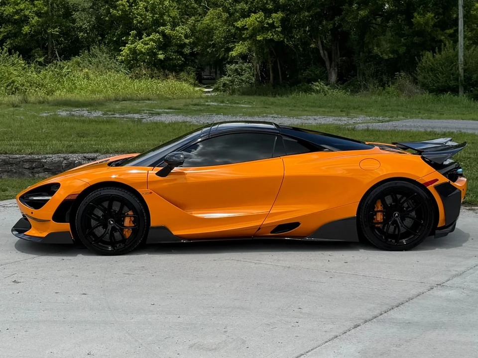 2021 McLaren 720S - Image 16 of 31