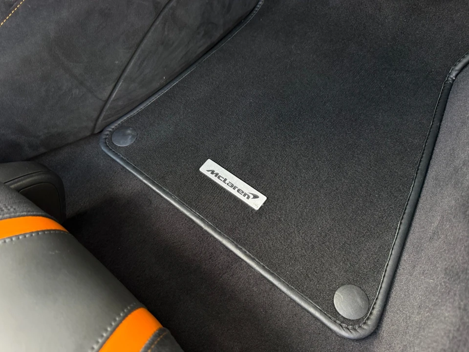 2021 McLaren 720S - Image 20 of 31