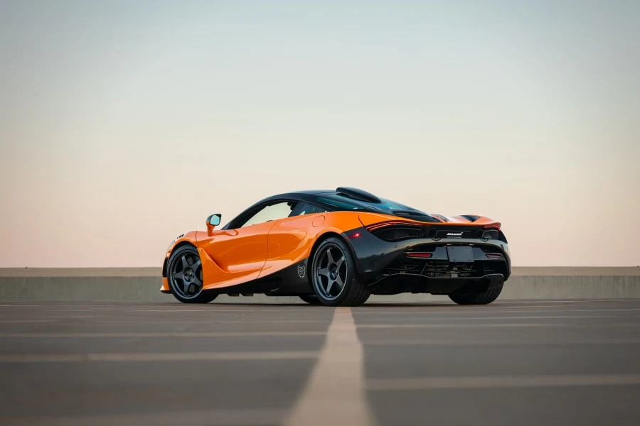 2021 McLaren 720S - Image 24 of 31