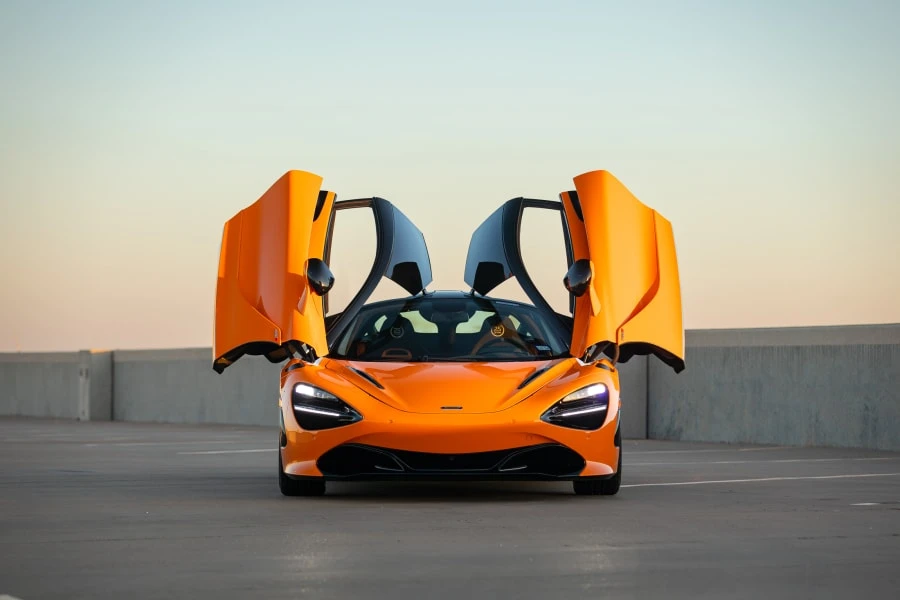 2021 McLaren 720S - Image 14 of 31