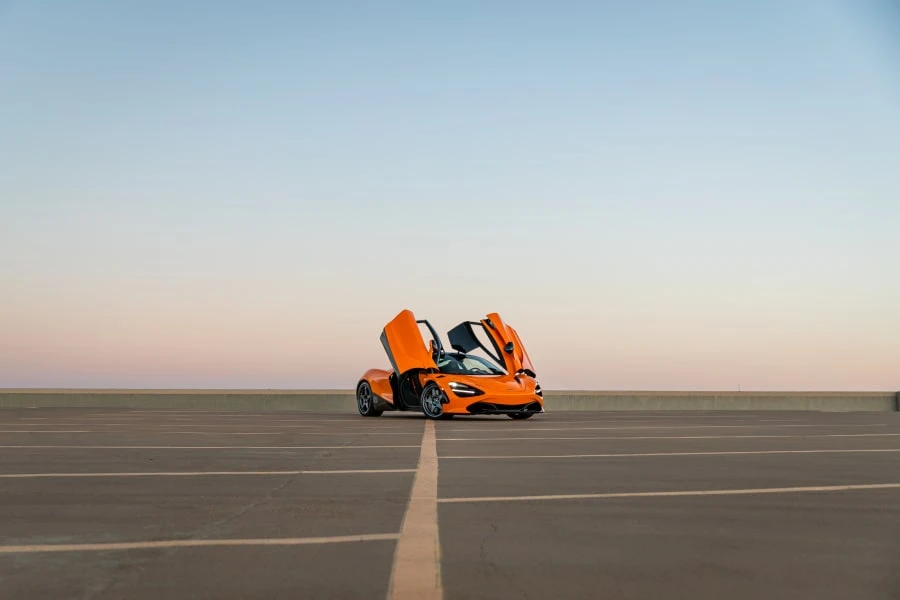 2021 McLaren 720S - Image 26 of 31
