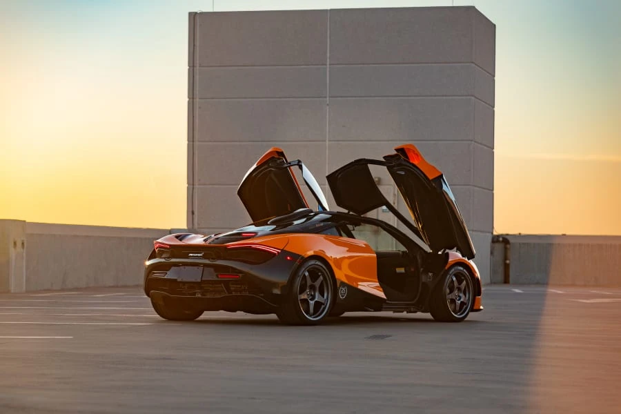 2021 McLaren 720S - Image 21 of 31