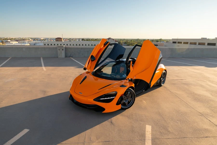 2021 McLaren 720S - Image 3 of 31