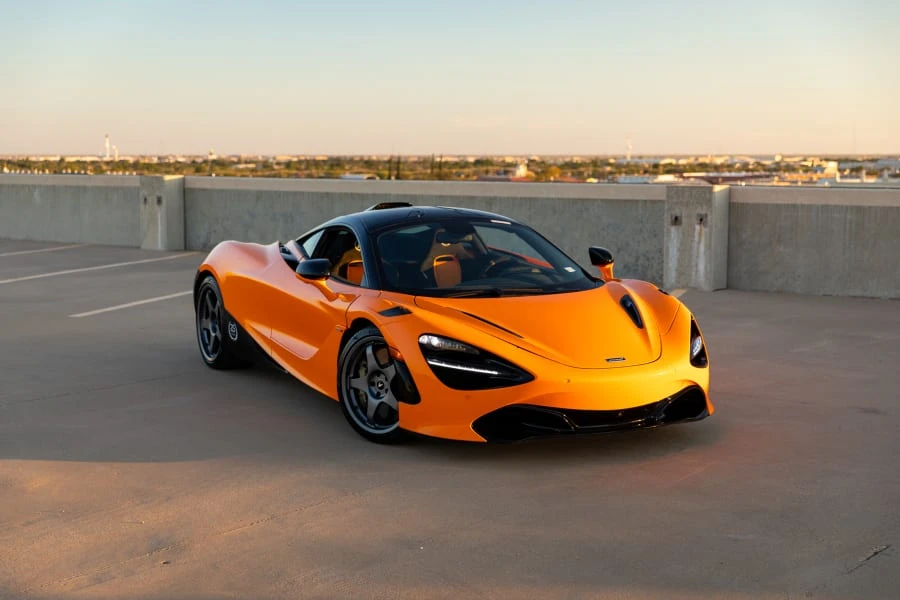 2021 McLaren 720S - Image 18 of 31