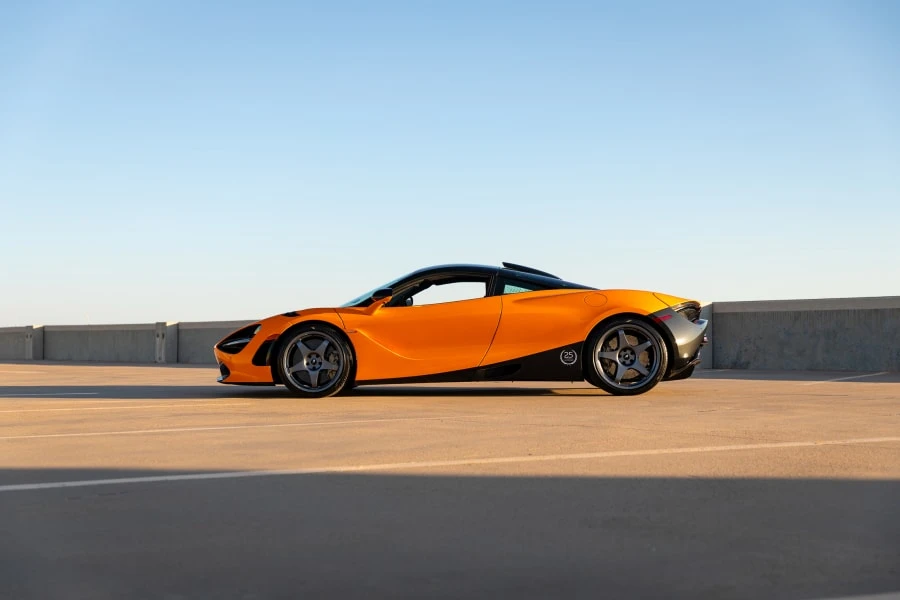 2021 McLaren 720S - Image 25 of 31