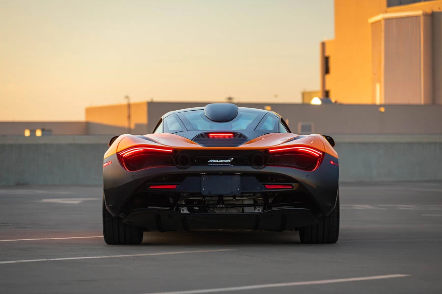 2021 McLaren 720S - Image 8 of 31