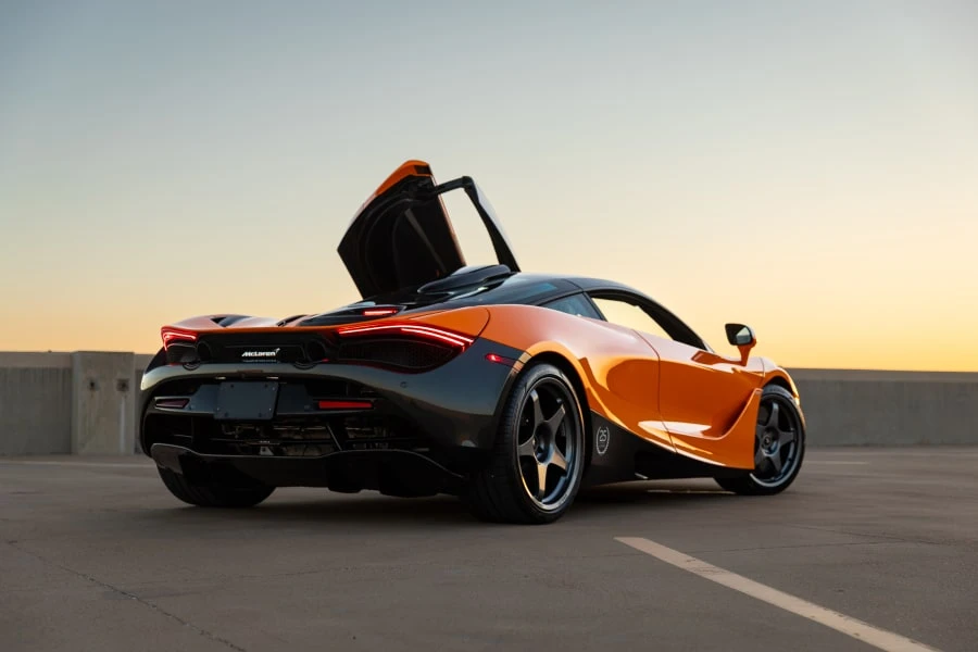 2021 McLaren 720S - Image 11 of 31
