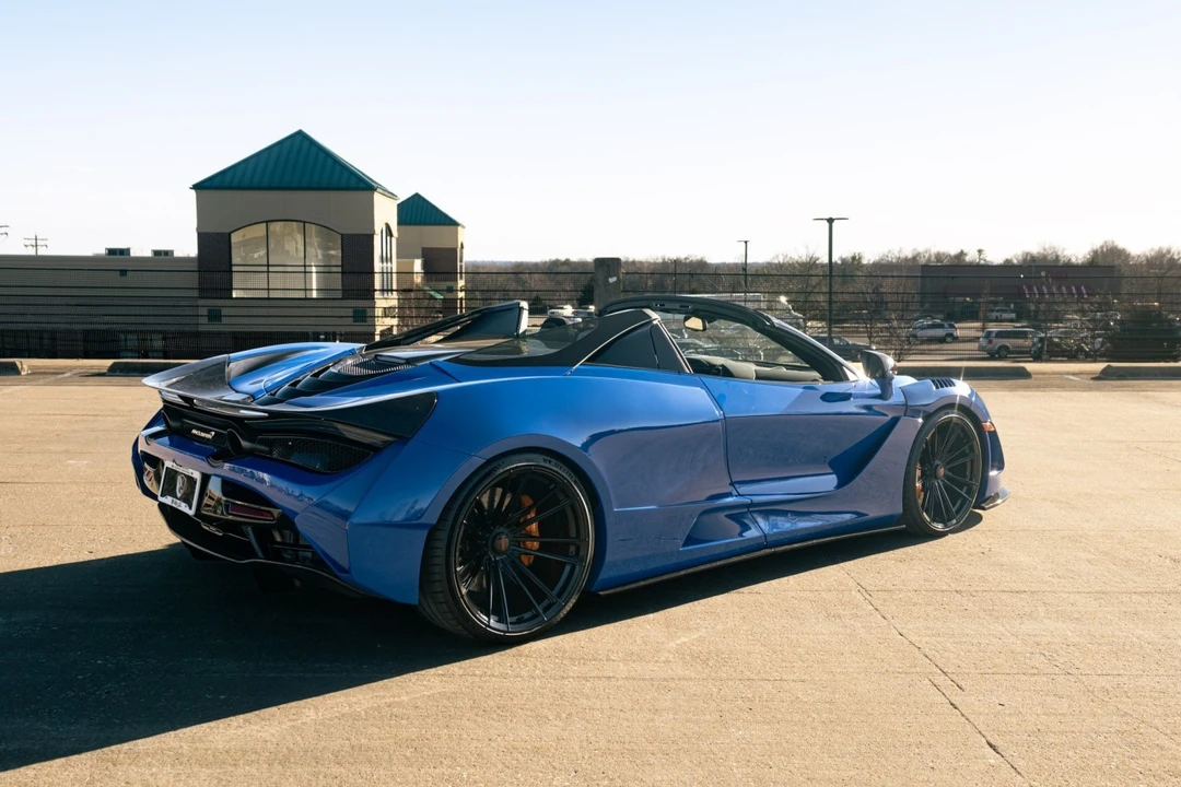 2021 McLaren 720S - Image 29 of 31