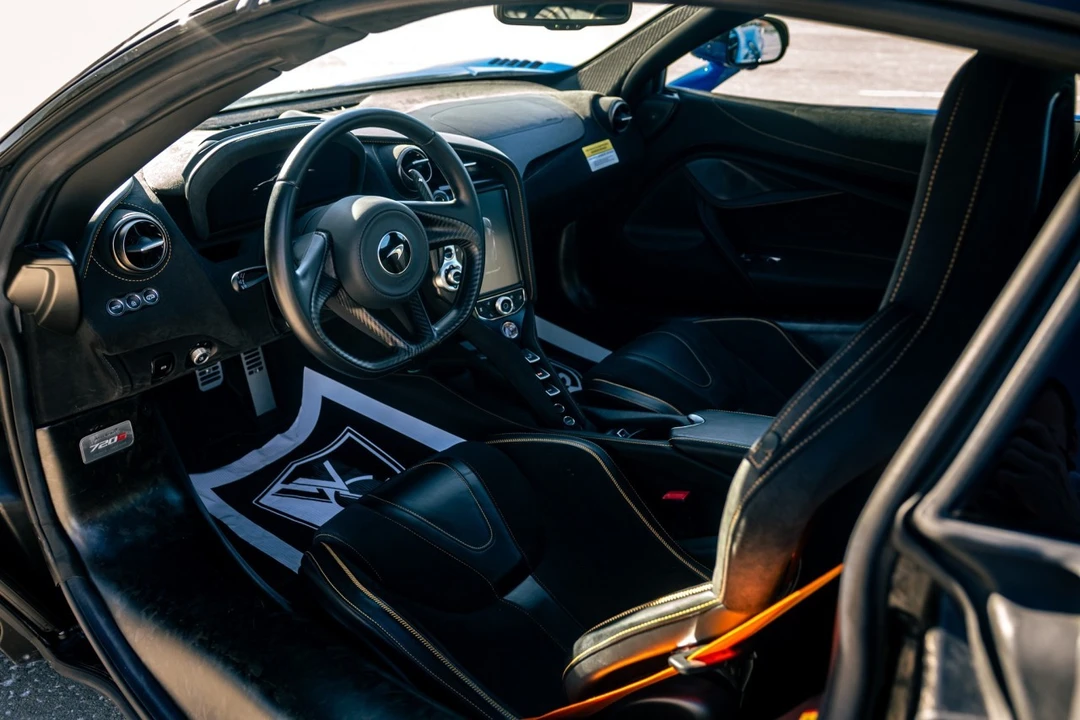 2021 McLaren 720S - Image 17 of 31