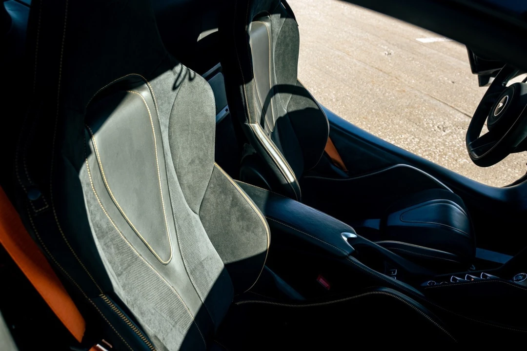 2021 McLaren 720S - Image 25 of 31