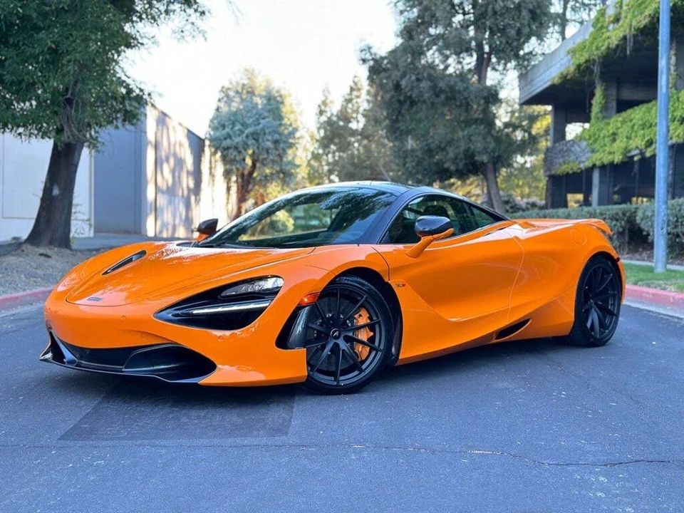 2021 McLaren 720S - Image 2 of 21