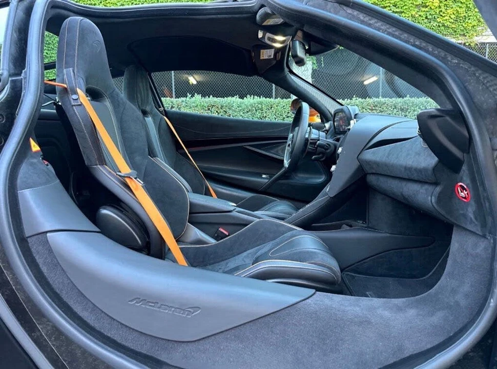 2021 McLaren 720S - Image 15 of 21