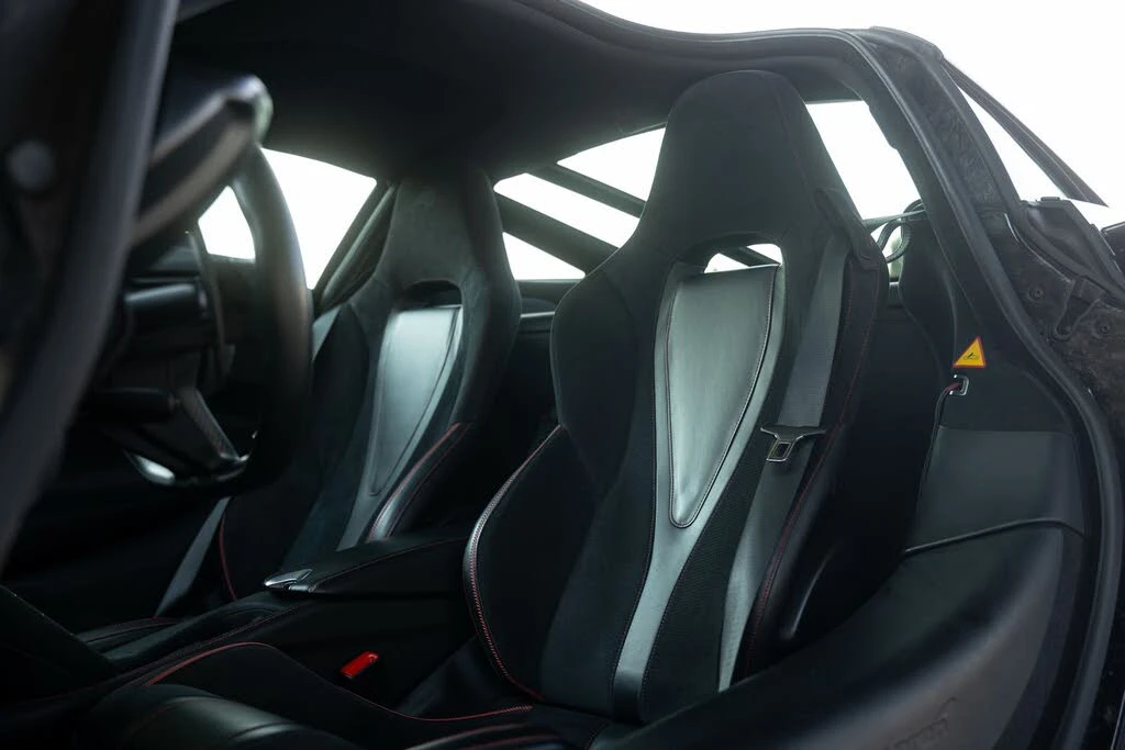 2021 McLaren 720S - Image 16 of 31