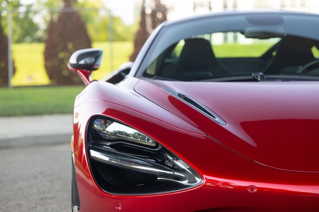 2021 McLaren 720S - Image 18 of 31