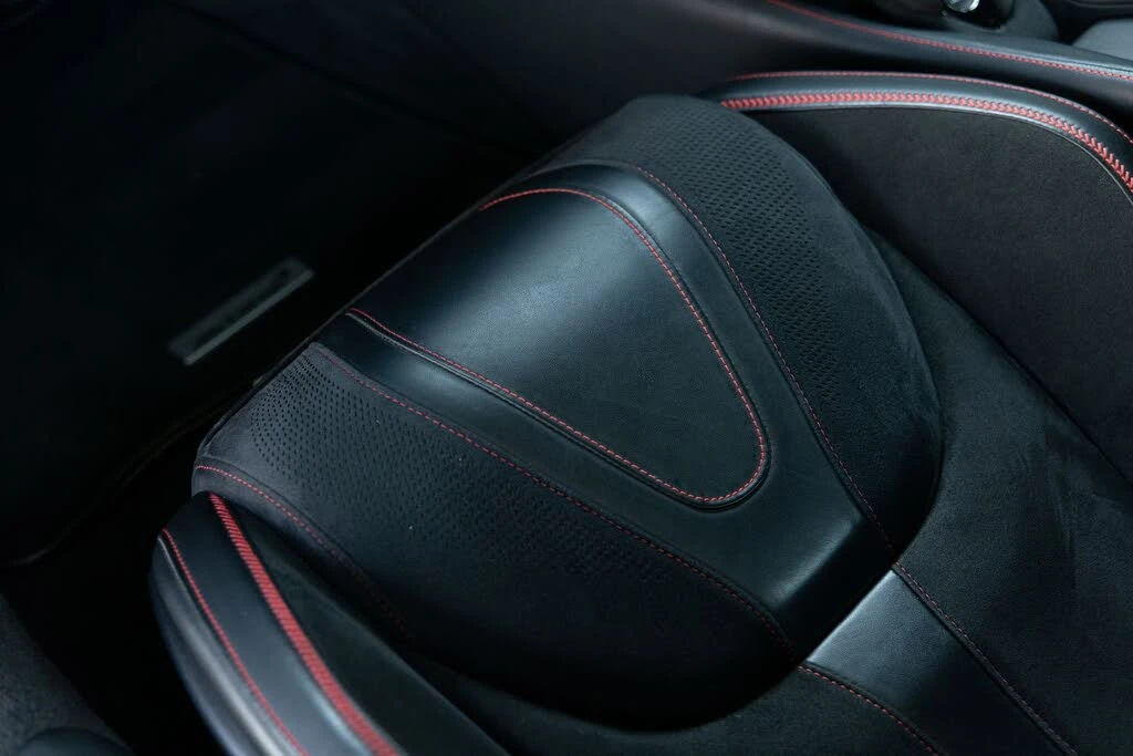 2021 McLaren 720S - Image 29 of 31