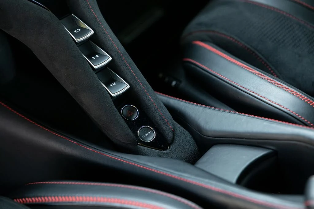 2021 McLaren 720S - Image 26 of 31