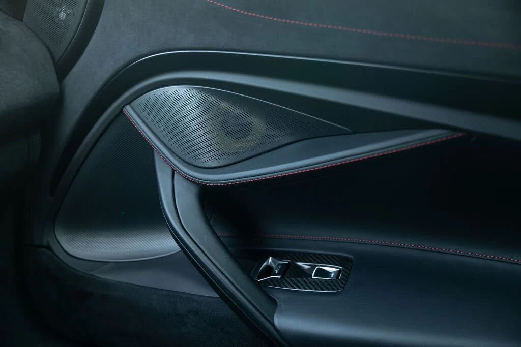 2021 McLaren 720S - Image 14 of 31