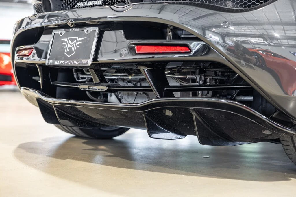 2021 McLaren 720S - Image 20 of 31