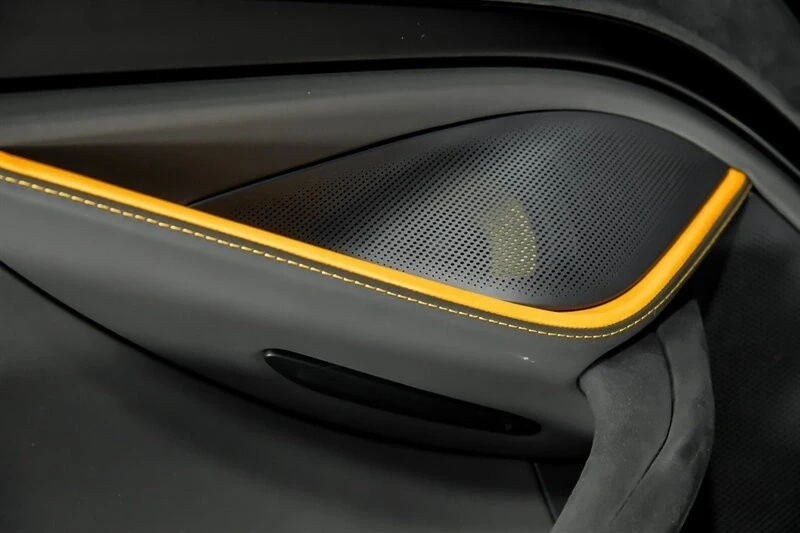 2021 McLaren 720S - Image 19 of 21