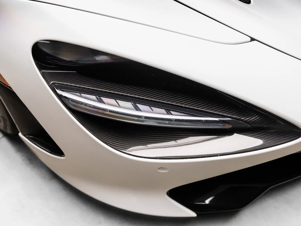 2021 McLaren 720S - Image 21 of 31