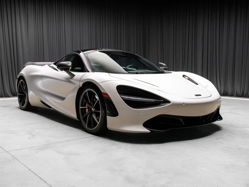 2021 McLaren 720S - Image 18 of 31