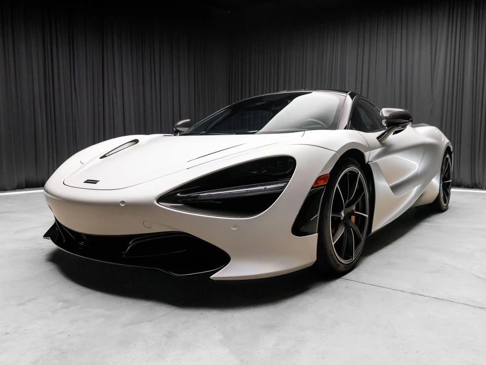 2021 McLaren 720S - Image 28 of 31