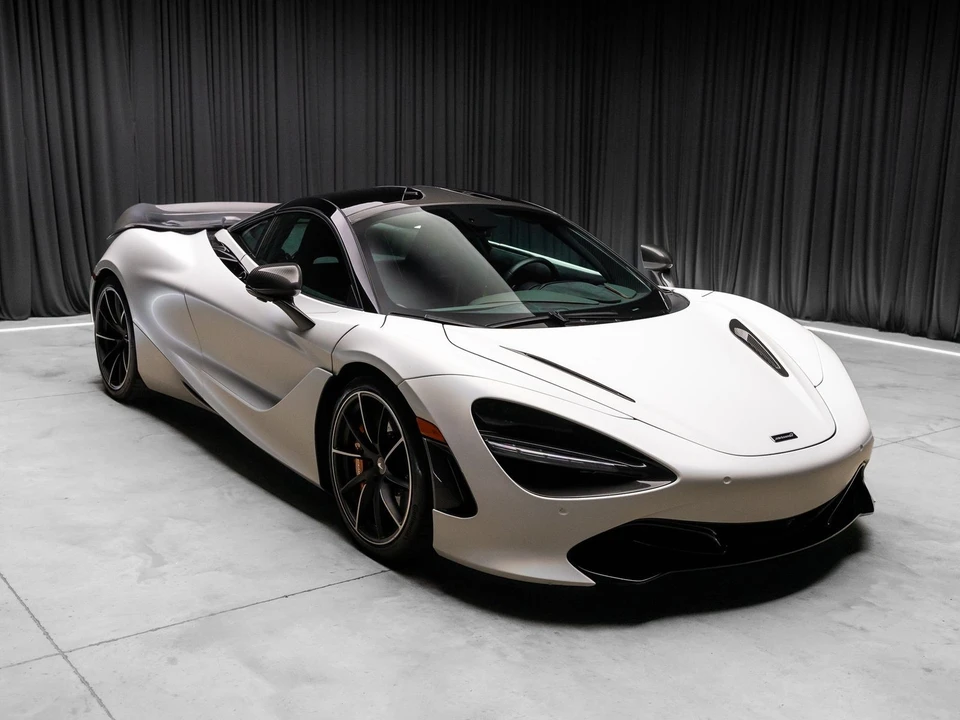 2021 McLaren 720S - Image 2 of 31