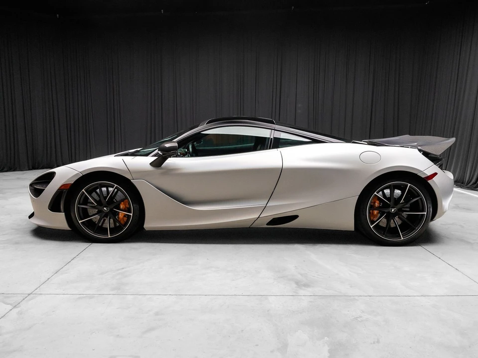 2021 McLaren 720S - Image 14 of 31