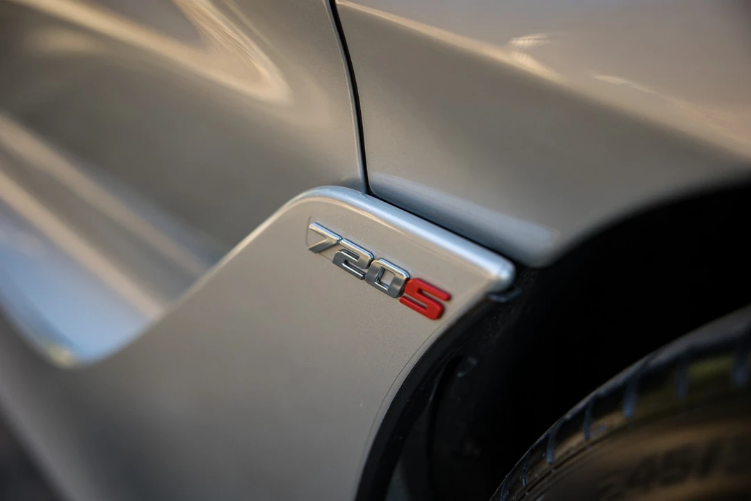 2021 McLaren 720S - Image 23 of 31