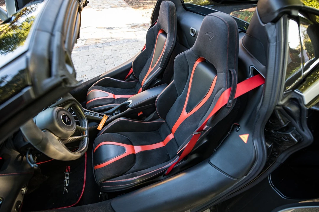 2021 McLaren 720S - Image 2 of 31