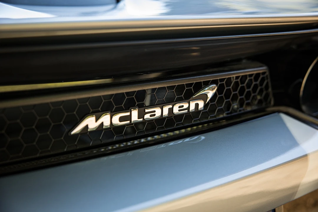2021 McLaren 720S - Image 20 of 31