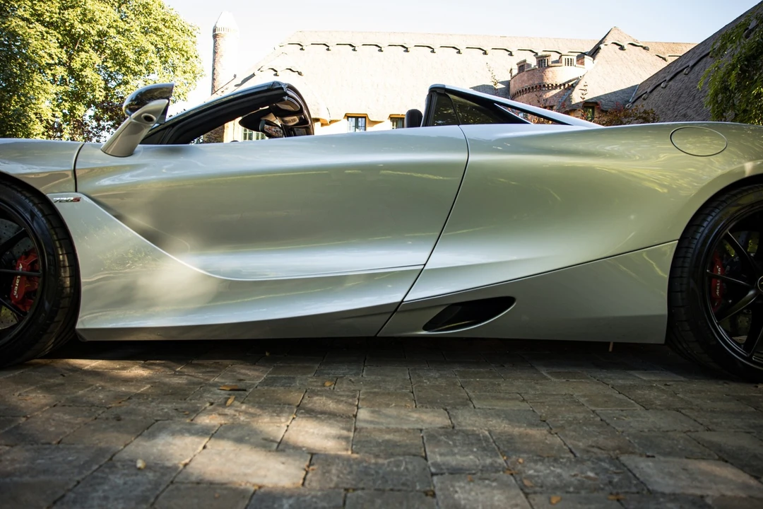 2021 McLaren 720S - Image 13 of 31