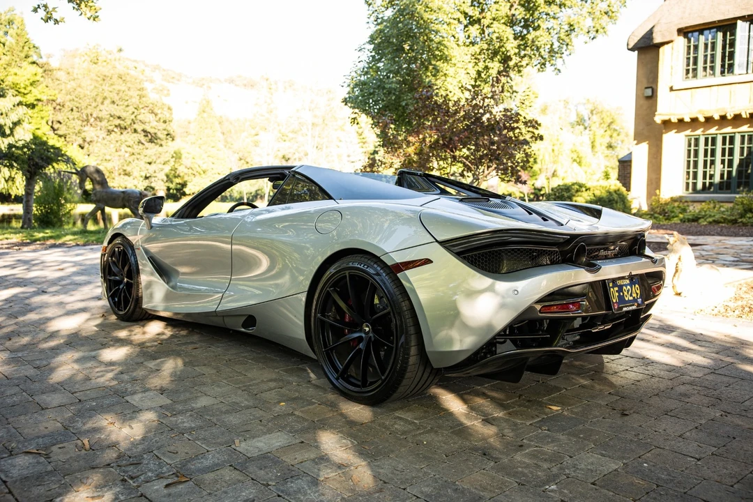 2021 McLaren 720S - Image 8 of 31