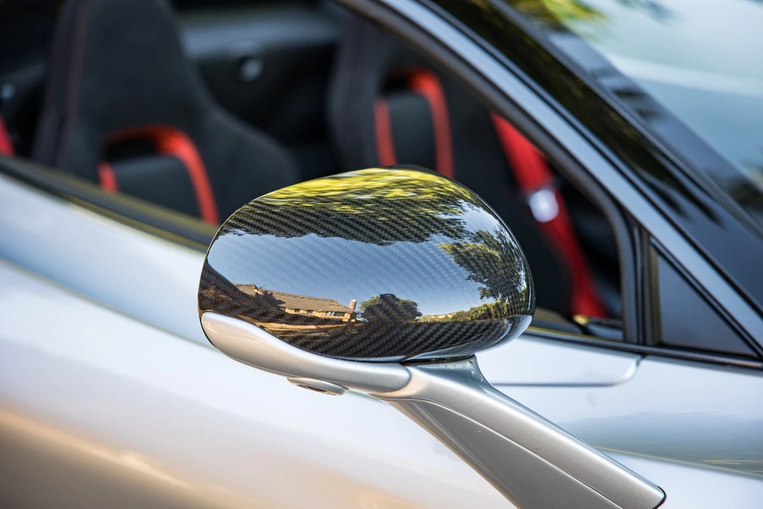 2021 McLaren 720S - Image 30 of 31