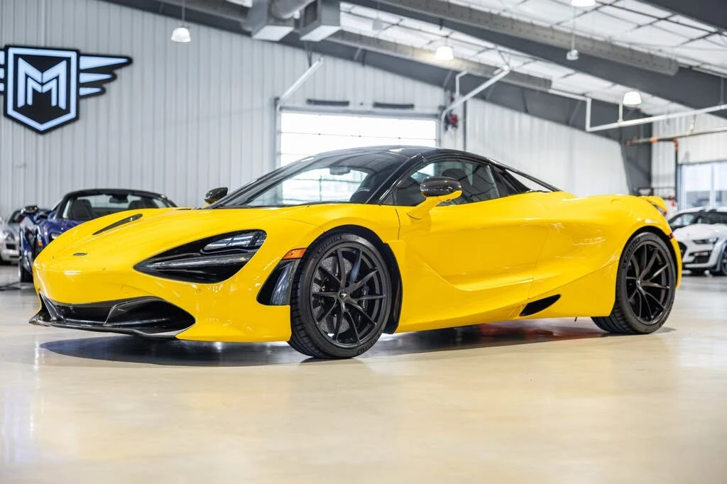 2021 McLaren 720S Spider - Image 2 of 31