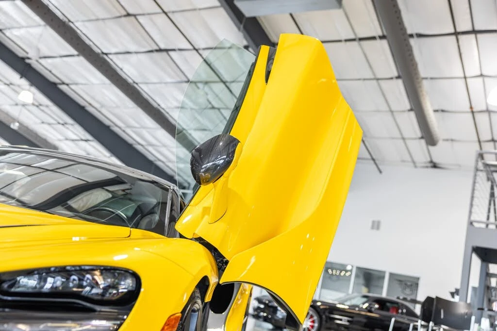 2021 McLaren 720S Spider - Image 16 of 31