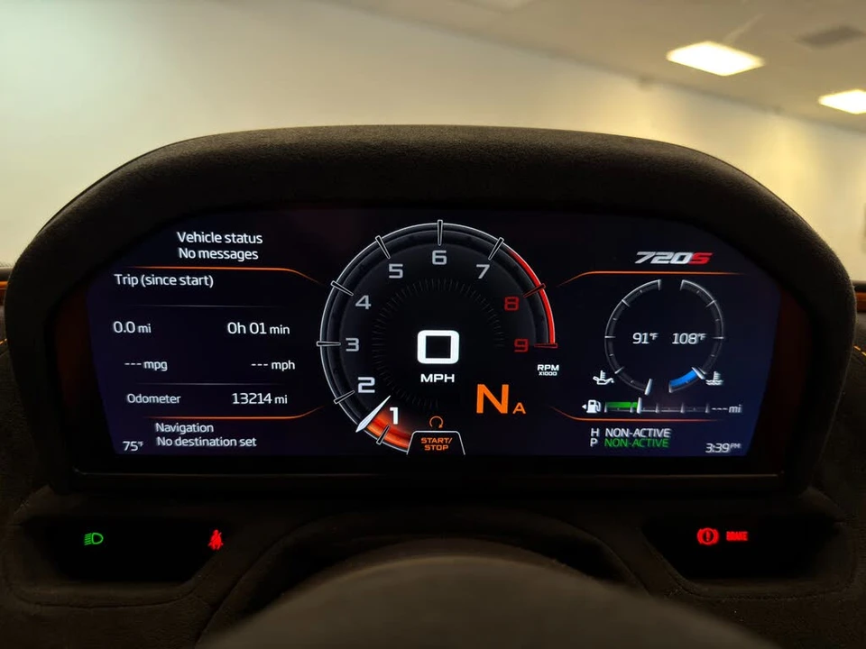 2021 McLaren 720S Spider - Image 27 of 31