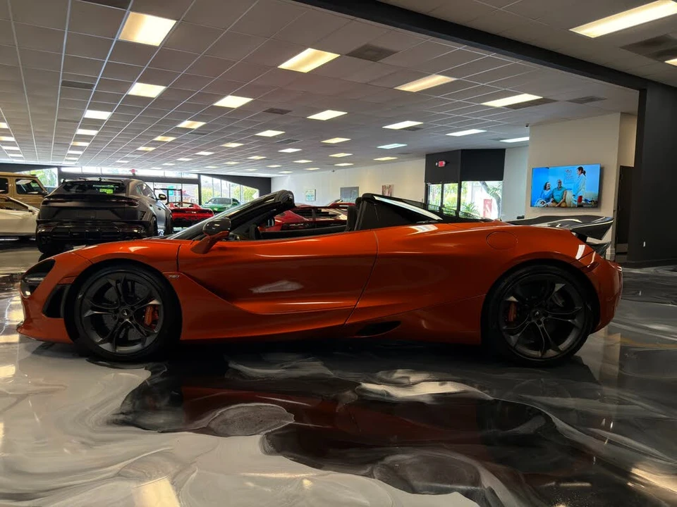 2021 McLaren 720S Spider - Image 21 of 31