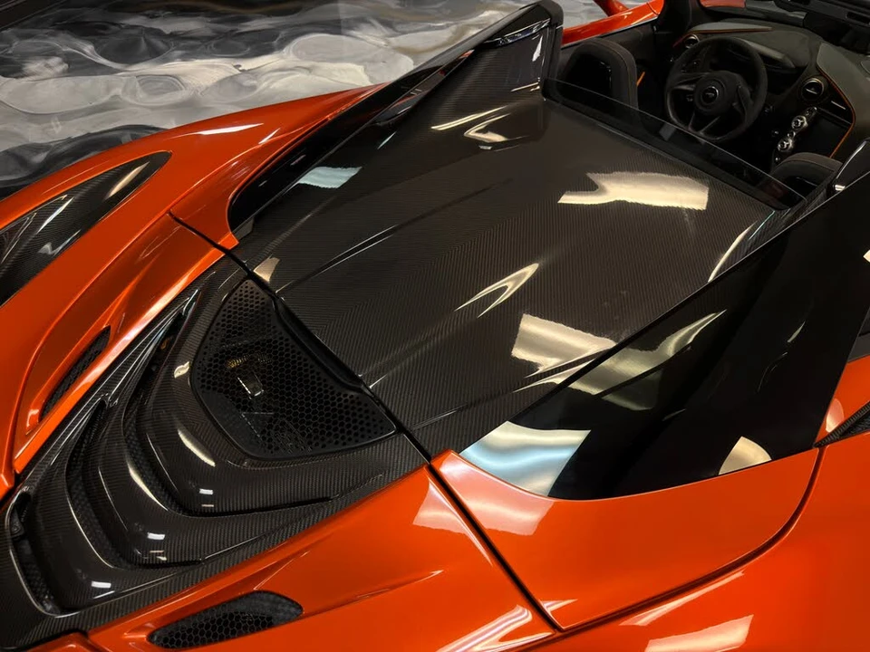 2021 McLaren 720S Spider - Image 14 of 31
