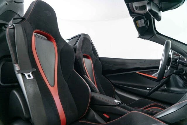 2021 McLaren 720S Spider - Image 25 of 31