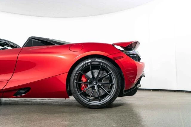 2021 McLaren 720S Spider - Image 13 of 31