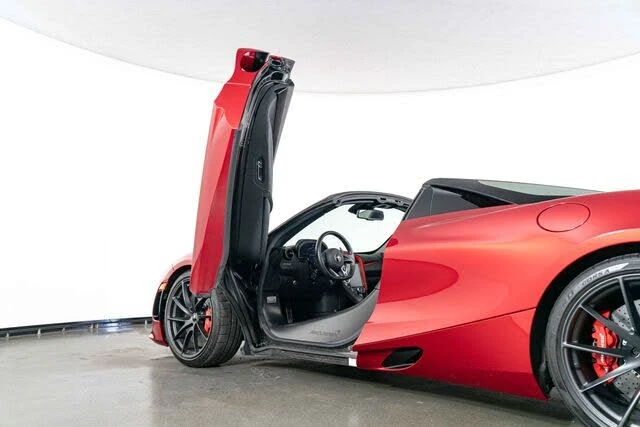 2021 McLaren 720S Spider - Image 14 of 31