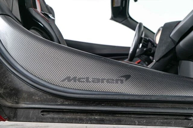 2021 McLaren 720S Spider - Image 26 of 31