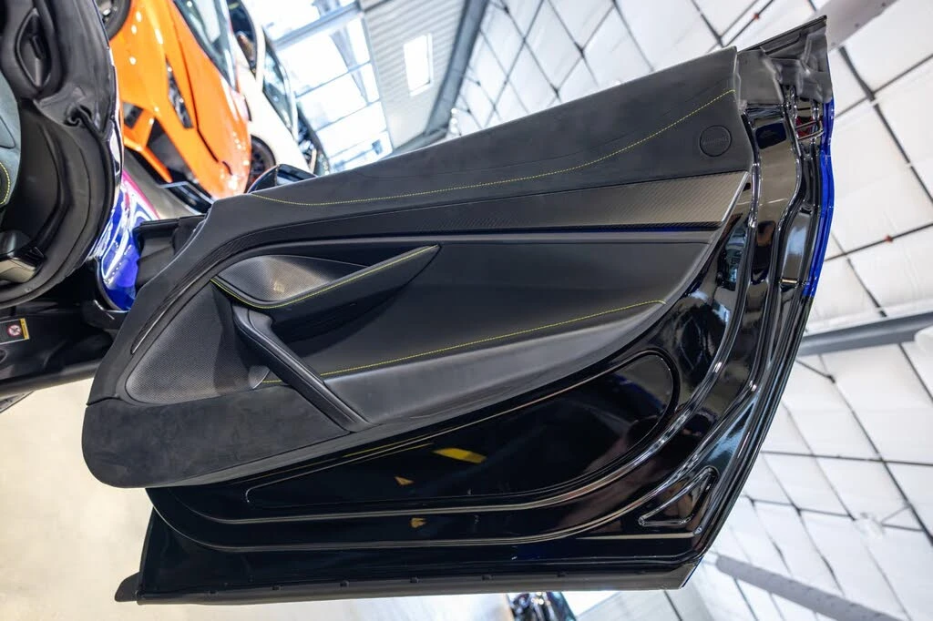 2021 McLaren 720S Spider - Image 28 of 31