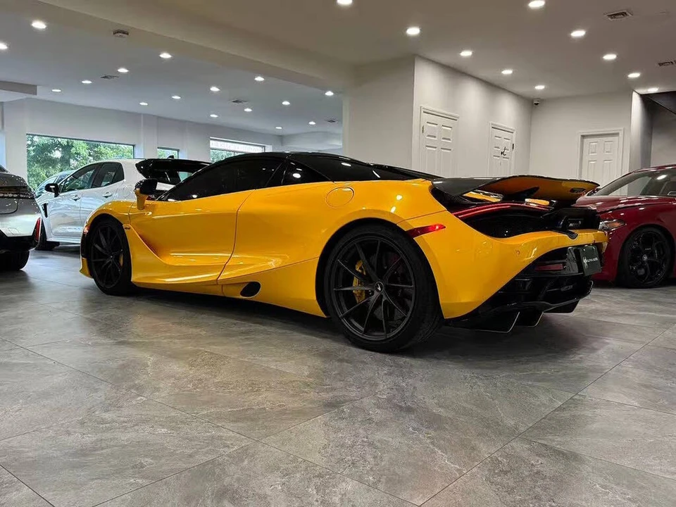 2021 McLaren 720S Spider - Image 15 of 30