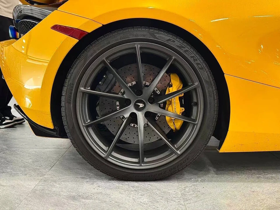 2021 McLaren 720S Spider - Image 27 of 30